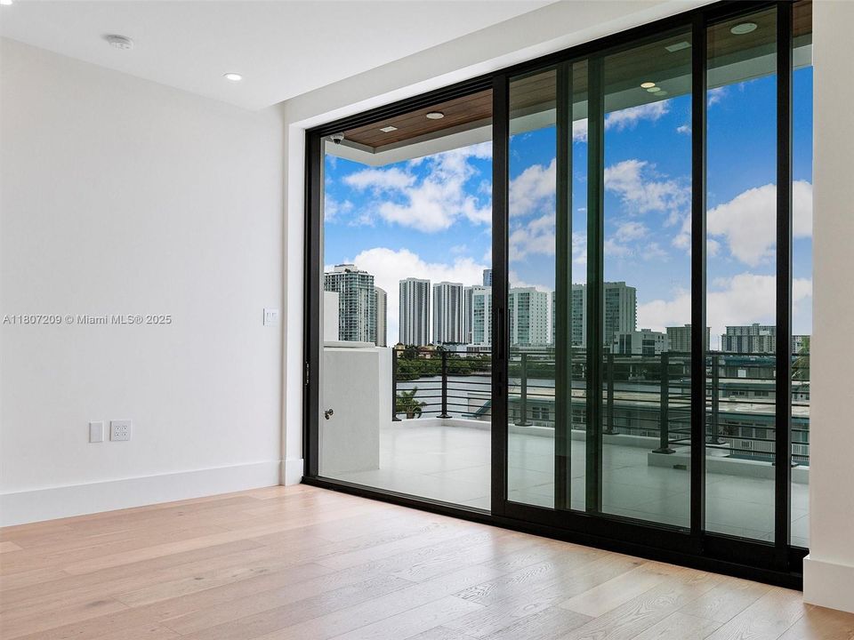 Recently Rented: $14,900 (4 beds, 4 baths, 3375 Square Feet)