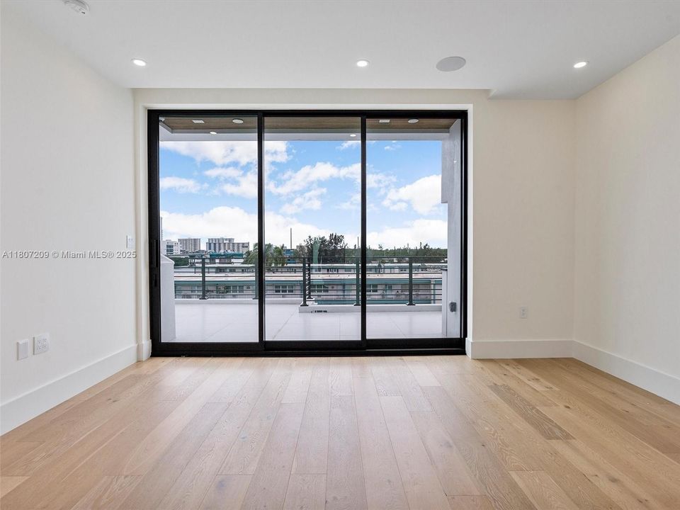 Recently Rented: $14,900 (4 beds, 4 baths, 3375 Square Feet)