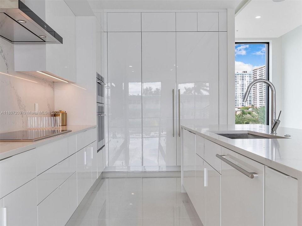 Recently Rented: $14,900 (4 beds, 4 baths, 3375 Square Feet)