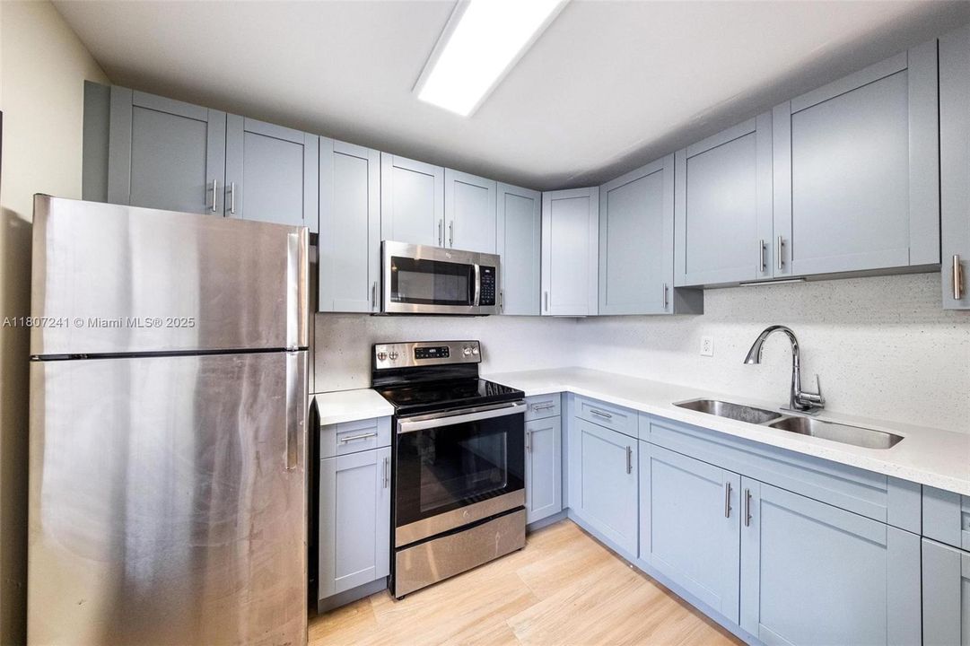 Recently Sold: $695,000 (0 beds, 0 baths, 1759 Square Feet)