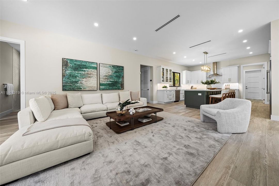 Recently Sold: $2,450,000 (5 beds, 5 baths, 3980 Square Feet)