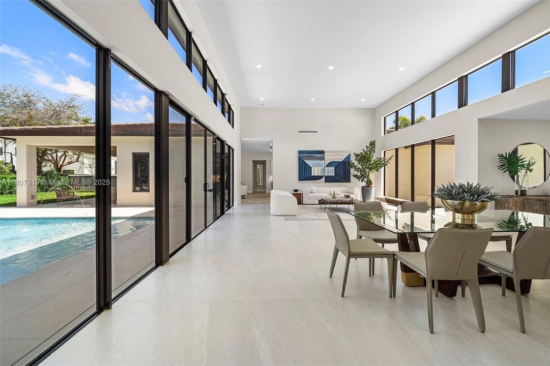 Recently Sold: $2,450,000 (5 beds, 5 baths, 3980 Square Feet)