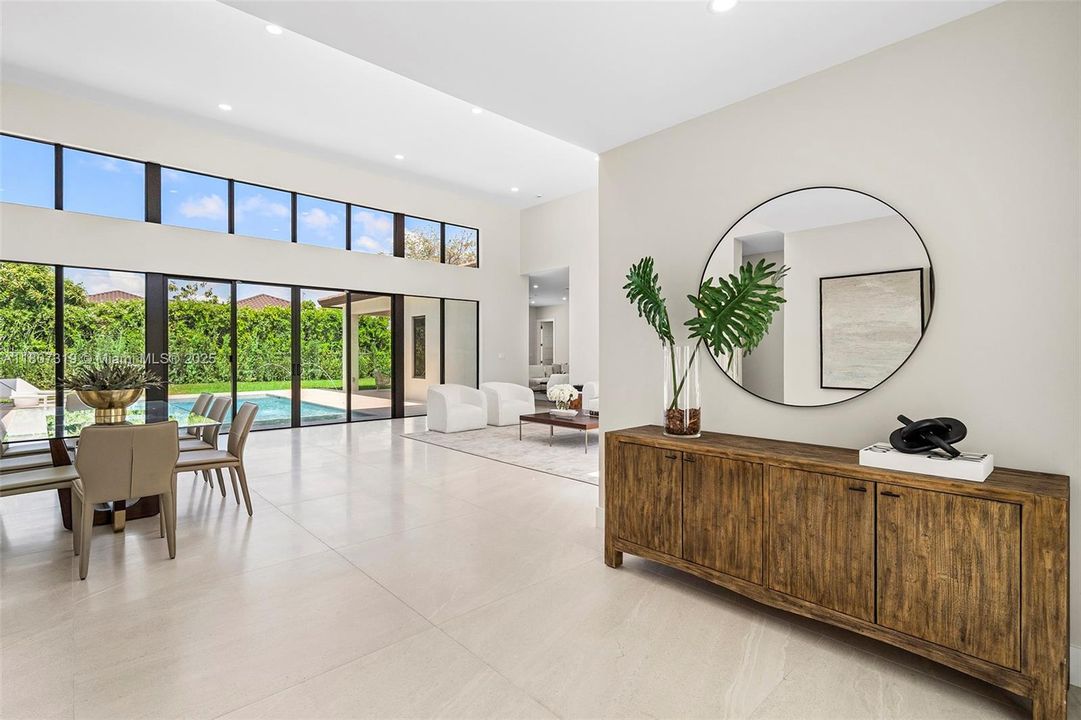 Recently Sold: $2,450,000 (5 beds, 5 baths, 3980 Square Feet)