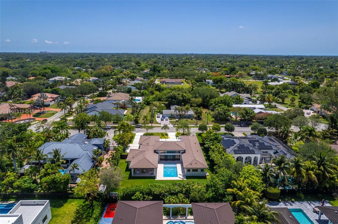 Recently Sold: $2,450,000 (5 beds, 5 baths, 3980 Square Feet)