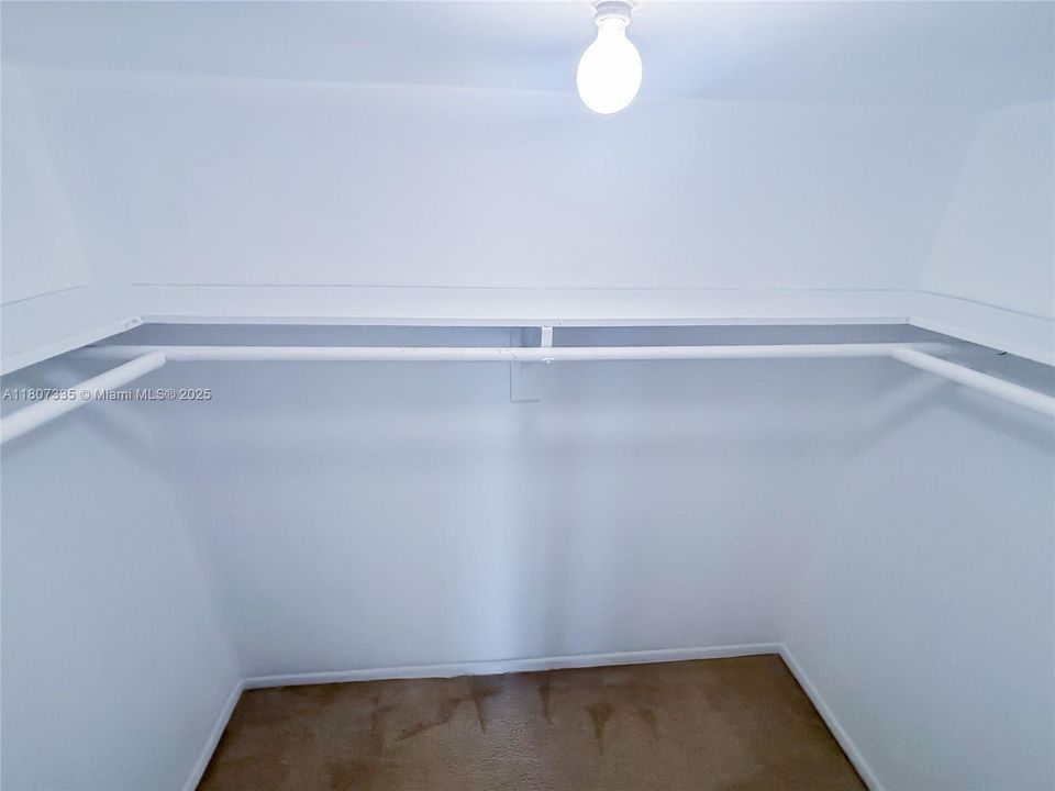 Walk-in closet