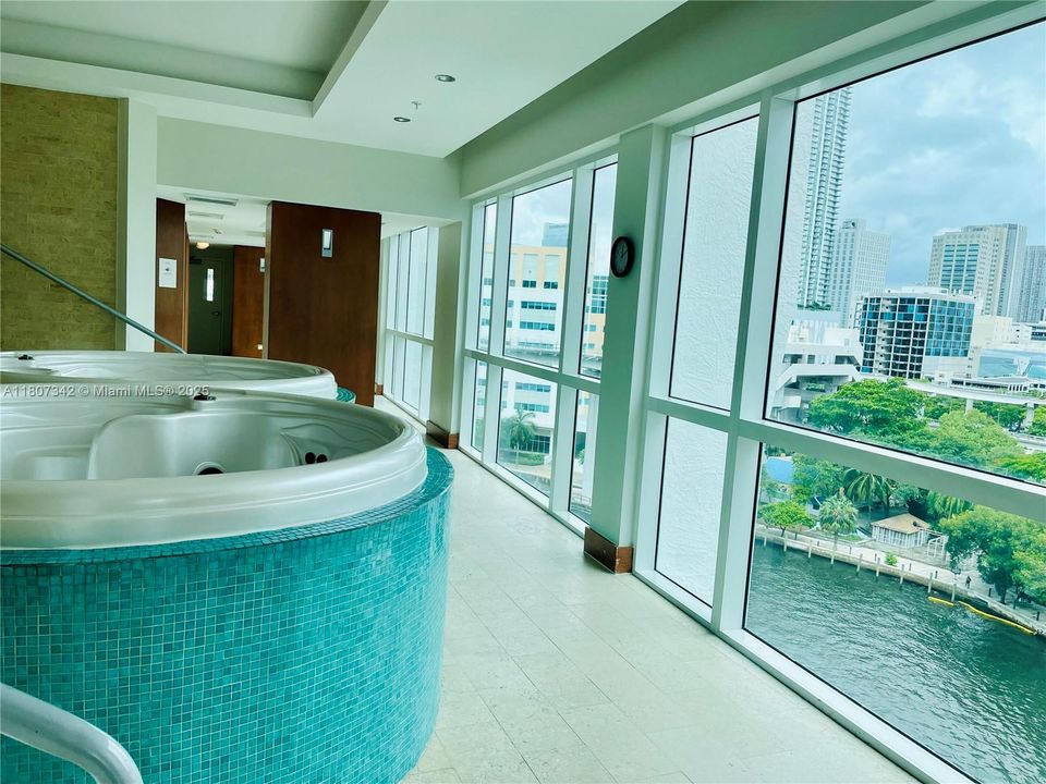 待售: $769,000 (2 贝兹, 2 浴室, 1402 平方英尺)