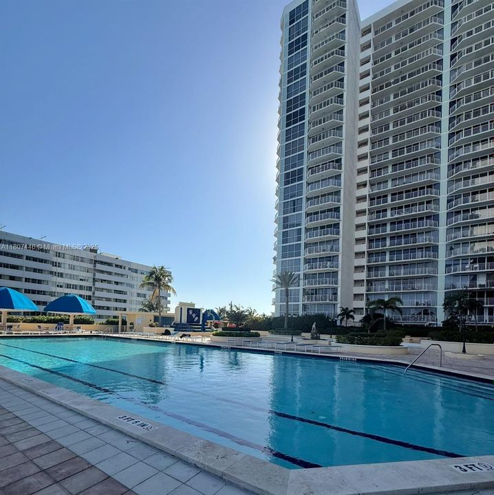 Recently Rented: $2,600 (1 beds, 1 baths, 800 Square Feet)