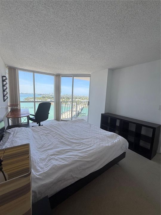 Recently Rented: $2,600 (1 beds, 1 baths, 800 Square Feet)