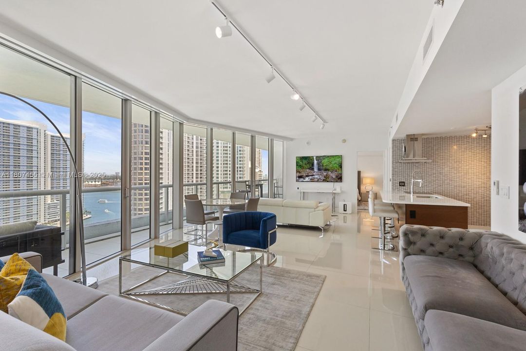 For Sale: $1,295,000 (2 beds, 2 baths, 1500 Square Feet)