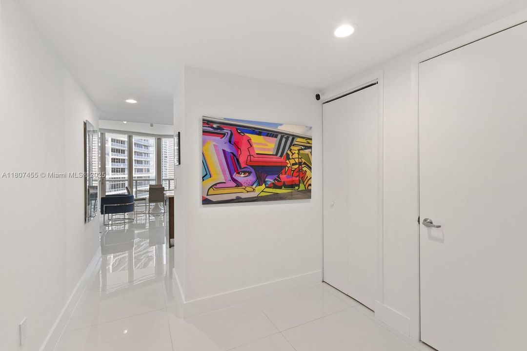 For Sale: $1,295,000 (2 beds, 2 baths, 1500 Square Feet)