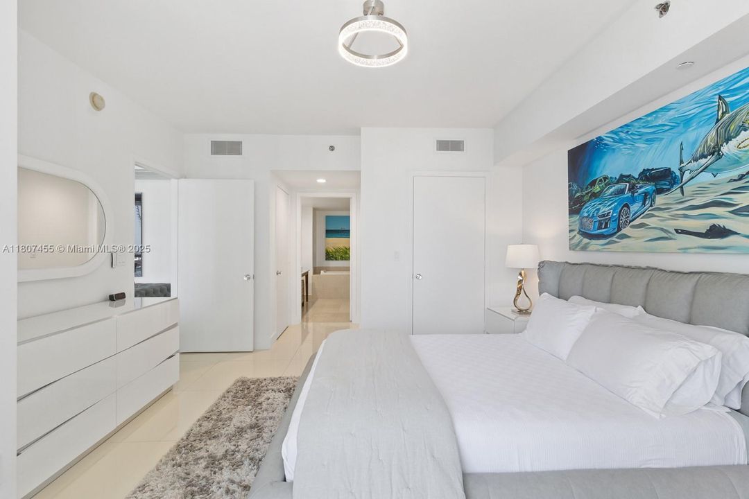 For Sale: $1,295,000 (2 beds, 2 baths, 1500 Square Feet)