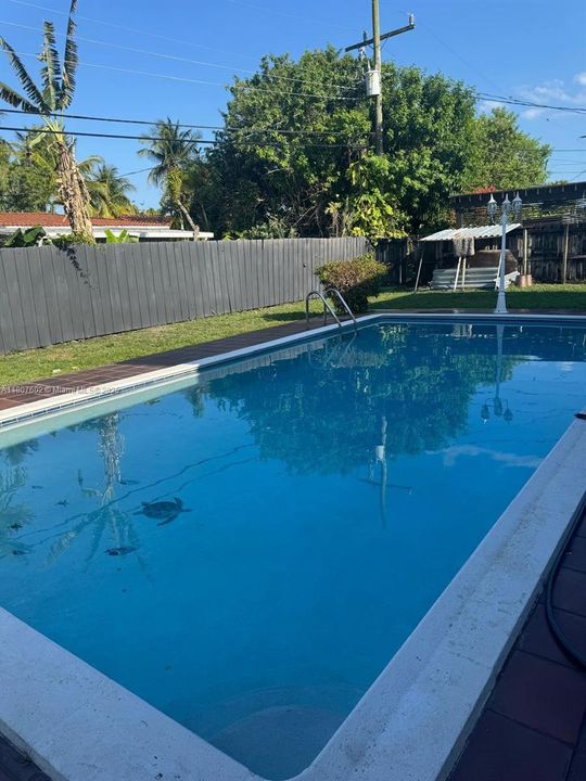 Active With Contract: $599,000 (4 beds, 2 baths, 2075 Square Feet)