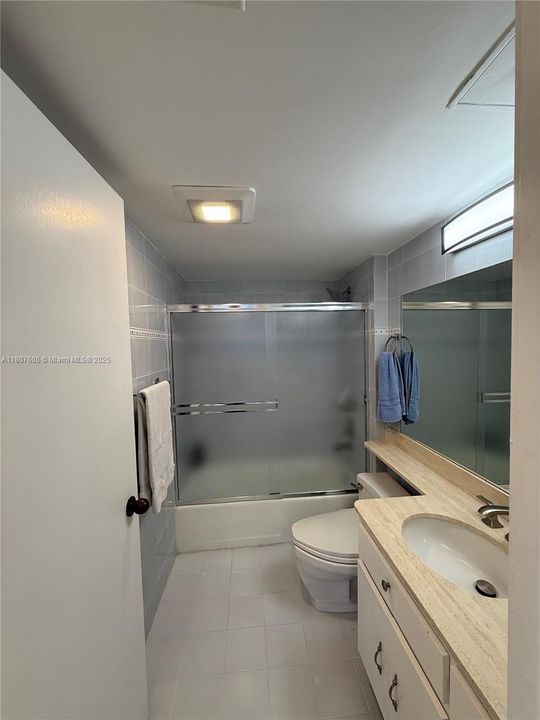 Active With Contract: $5,490 (2 beds, 2 baths, 1440 Square Feet)