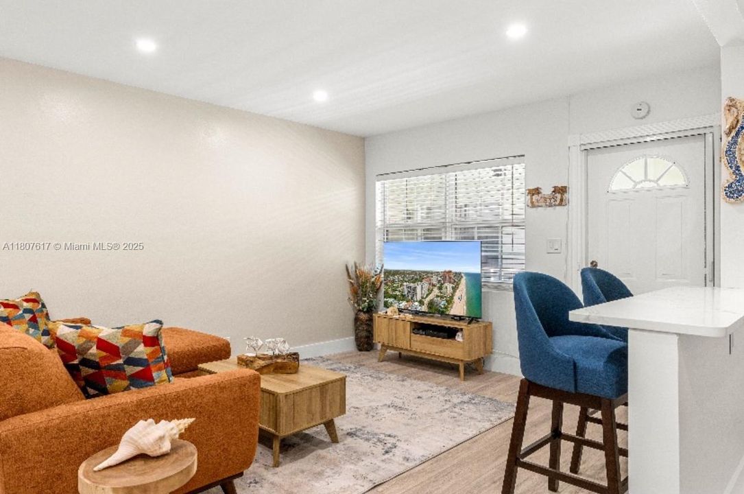 Recently Sold: $265,000 (1 beds, 1 baths, 600 Square Feet)