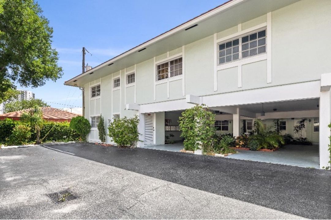 Recently Sold: $265,000 (1 beds, 1 baths, 600 Square Feet)