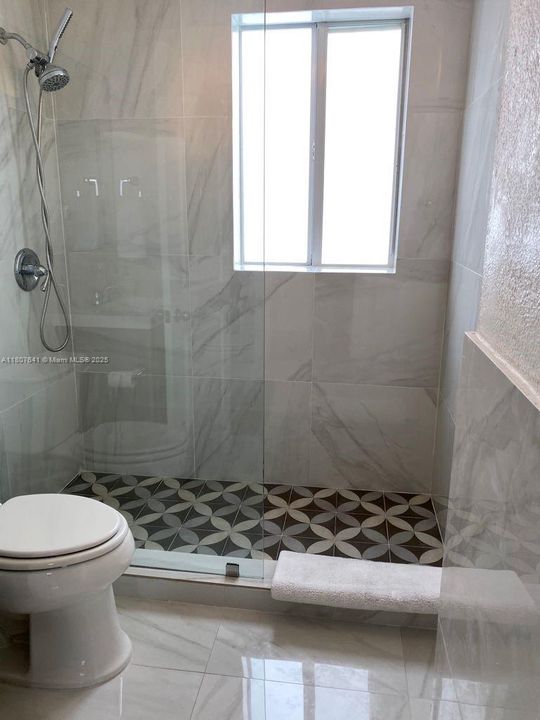 Recently Sold: $549,000 (4 beds, 2 baths, 1593 Square Feet)