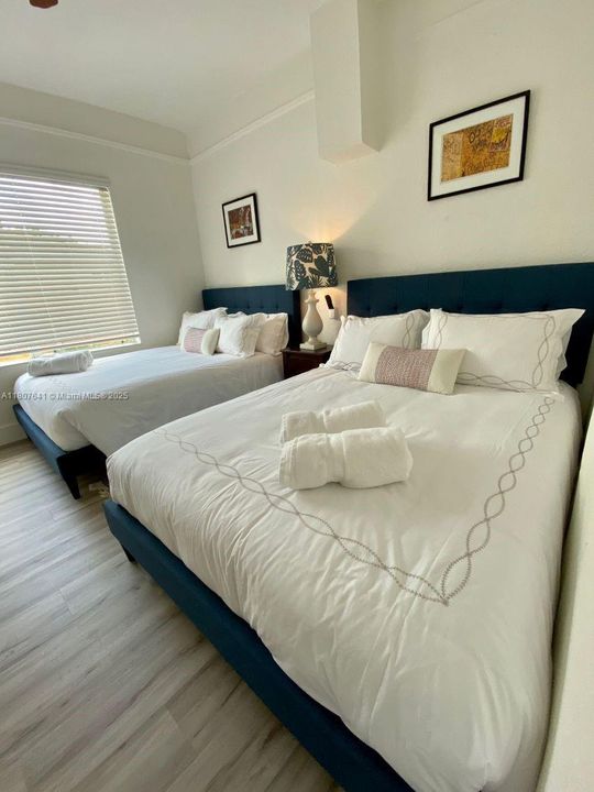 Recently Sold: $549,000 (4 beds, 2 baths, 1593 Square Feet)