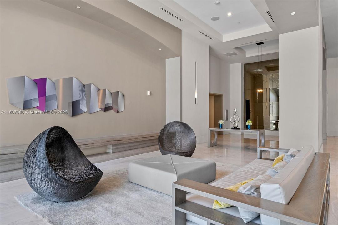 Active With Contract: $4,295,000 (6 beds, 6 baths, 5525 Square Feet)