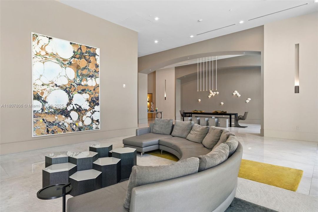 Active With Contract: $4,295,000 (6 beds, 6 baths, 5525 Square Feet)