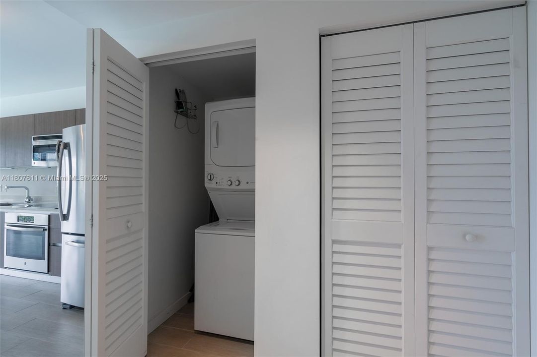 En Venta: $395,000 (0 camas, 1 baños, 565 Pies cuadrados)