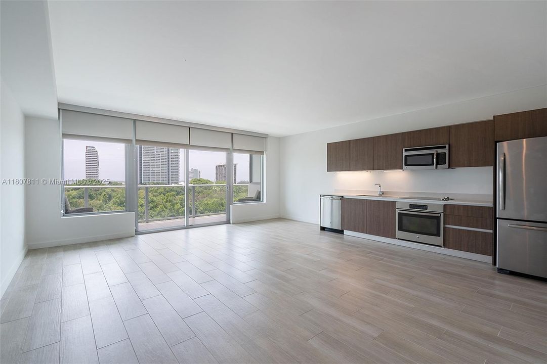 En Venta: $395,000 (0 camas, 1 baños, 565 Pies cuadrados)