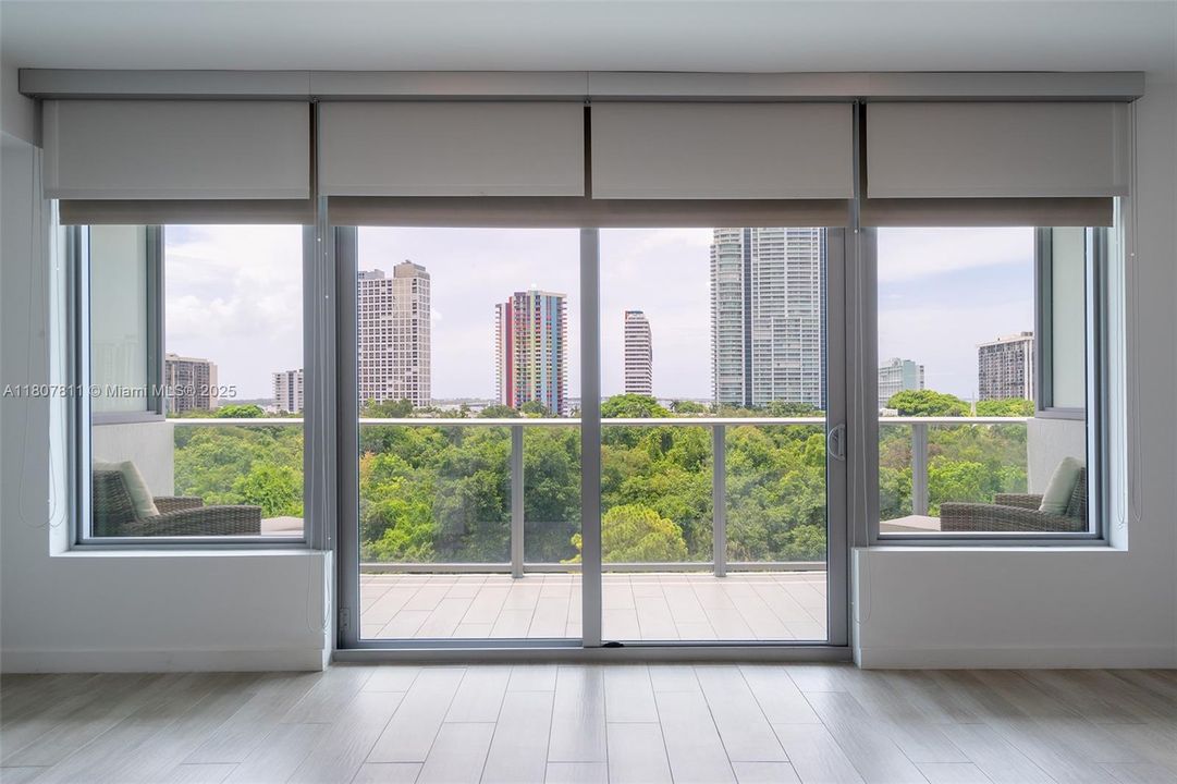 En Venta: $395,000 (0 camas, 1 baños, 565 Pies cuadrados)