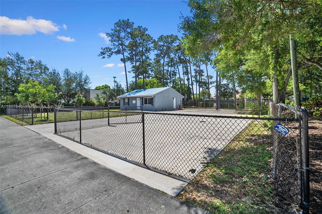 На продажу: $795,000 (0 спален, 0 ванн, 0 Квадратных фут)