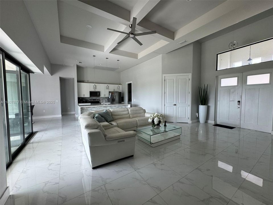 待售: $432,000 (3 贝兹, 3 浴室, 0 平方英尺)