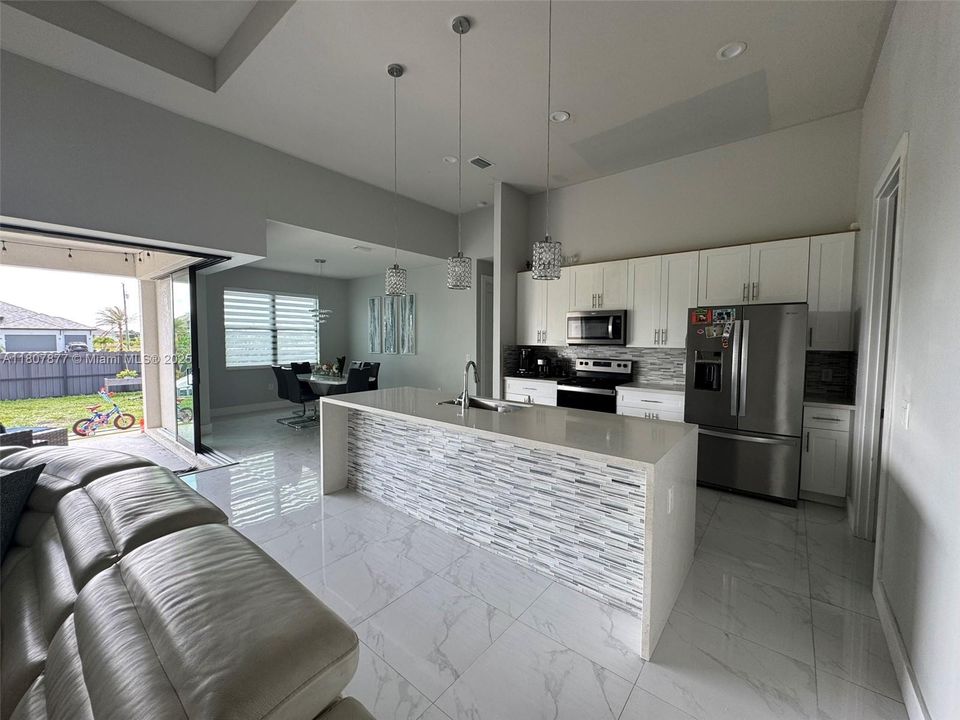 待售: $432,000 (3 贝兹, 3 浴室, 0 平方英尺)