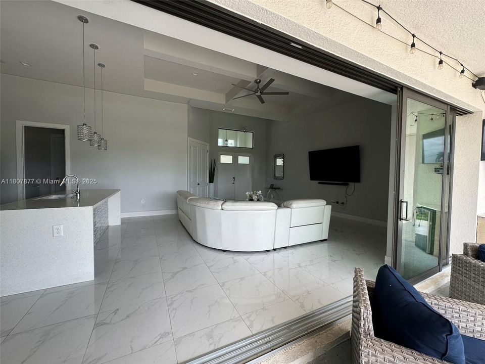 待售: $432,000 (3 贝兹, 3 浴室, 0 平方英尺)