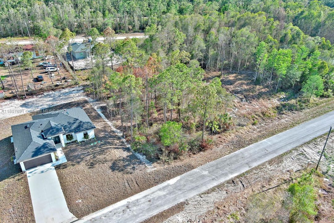 待售: $52,000 (0.33 acres)