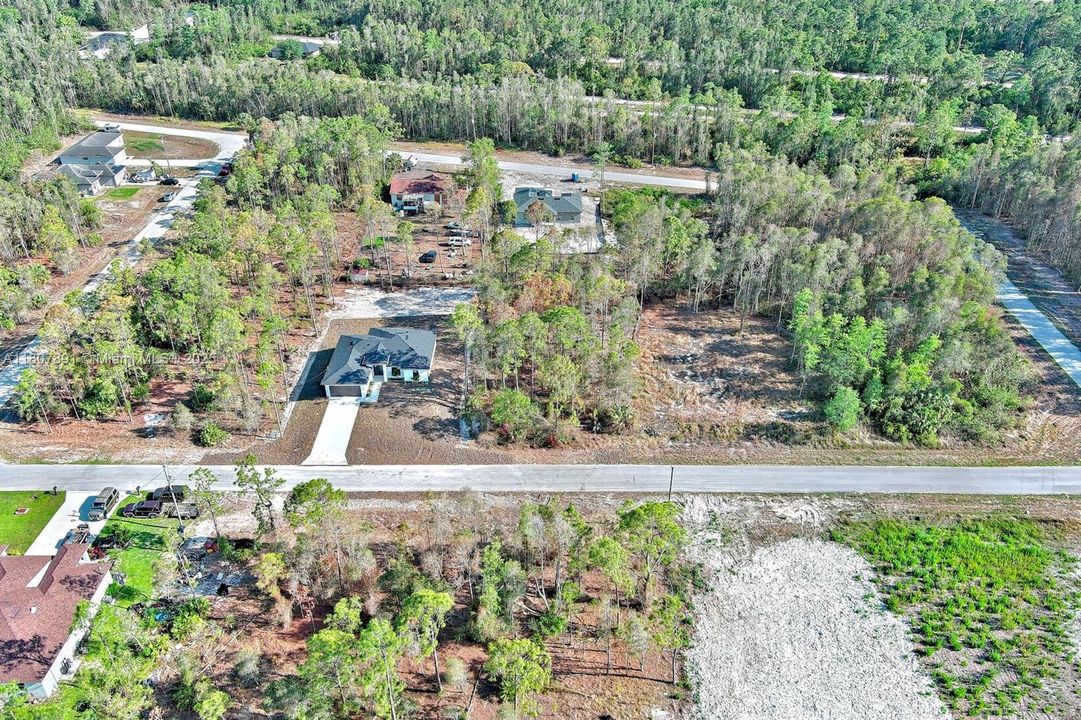 待售: $52,000 (0.33 acres)