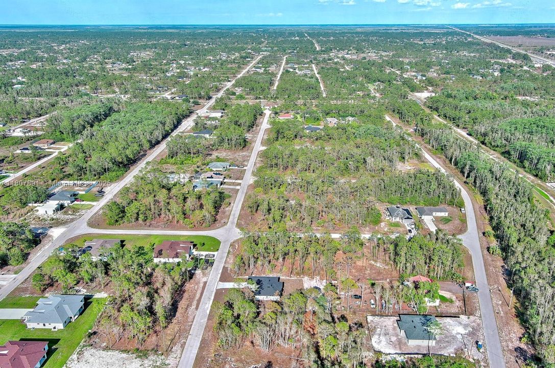 待售: $52,000 (0.33 acres)