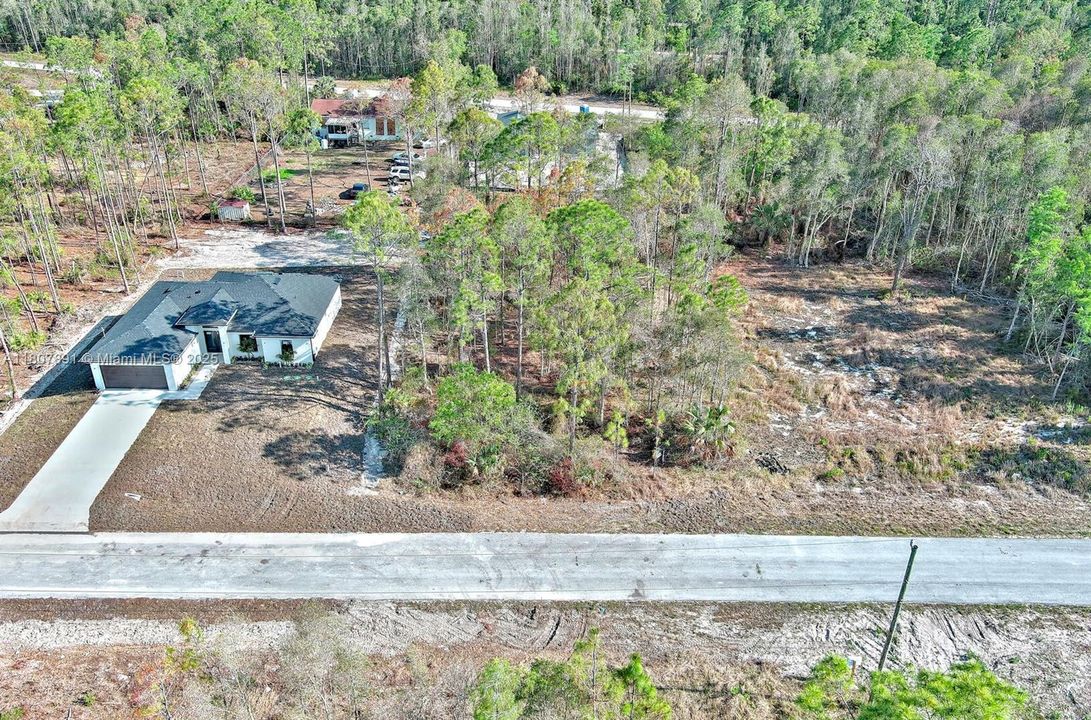 待售: $52,000 (0.33 acres)