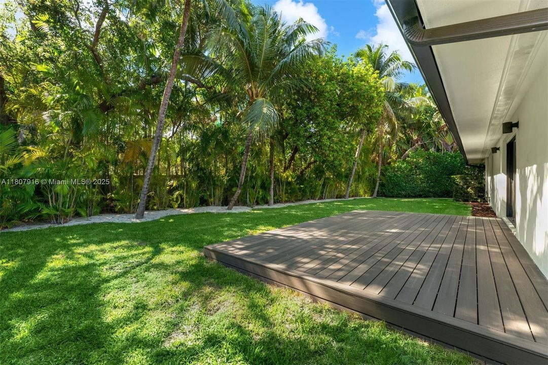 Activo con contrato: $3,500,000 (4 camas, 5 baños, 2618 Pies cuadrados)