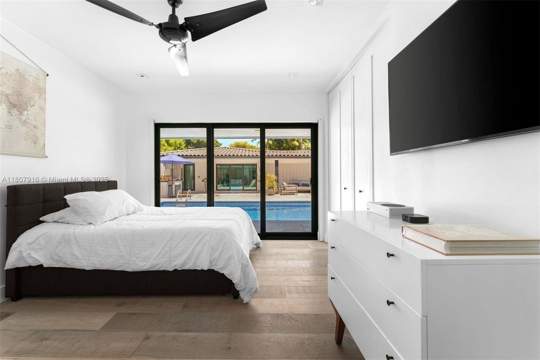 Activo con contrato: $3,500,000 (4 camas, 5 baños, 2618 Pies cuadrados)