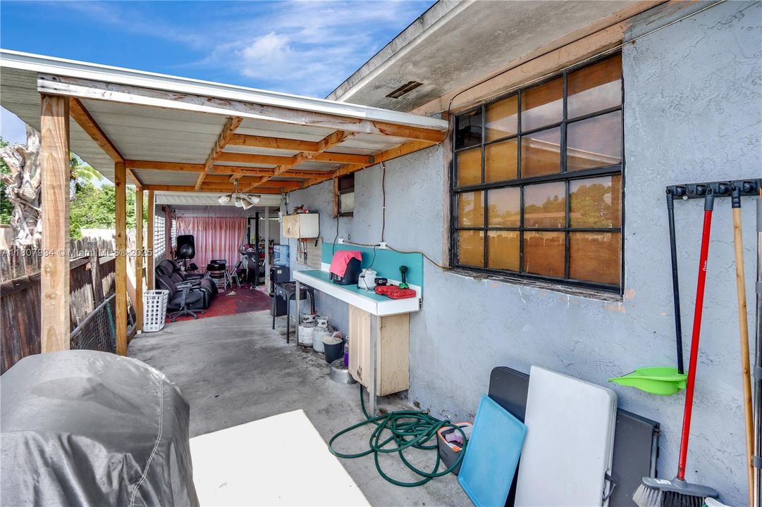 待售: $750,000 (0 贝兹, 0 浴室, 1743 平方英尺)