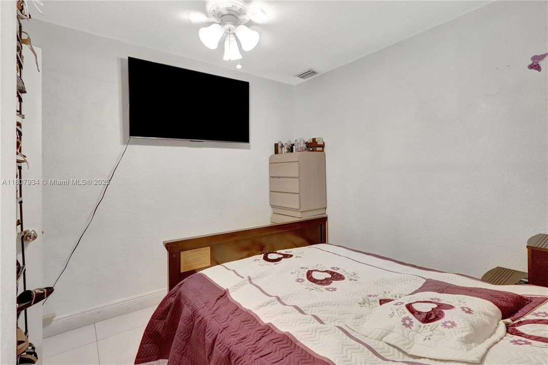 待售: $750,000 (0 贝兹, 0 浴室, 1743 平方英尺)