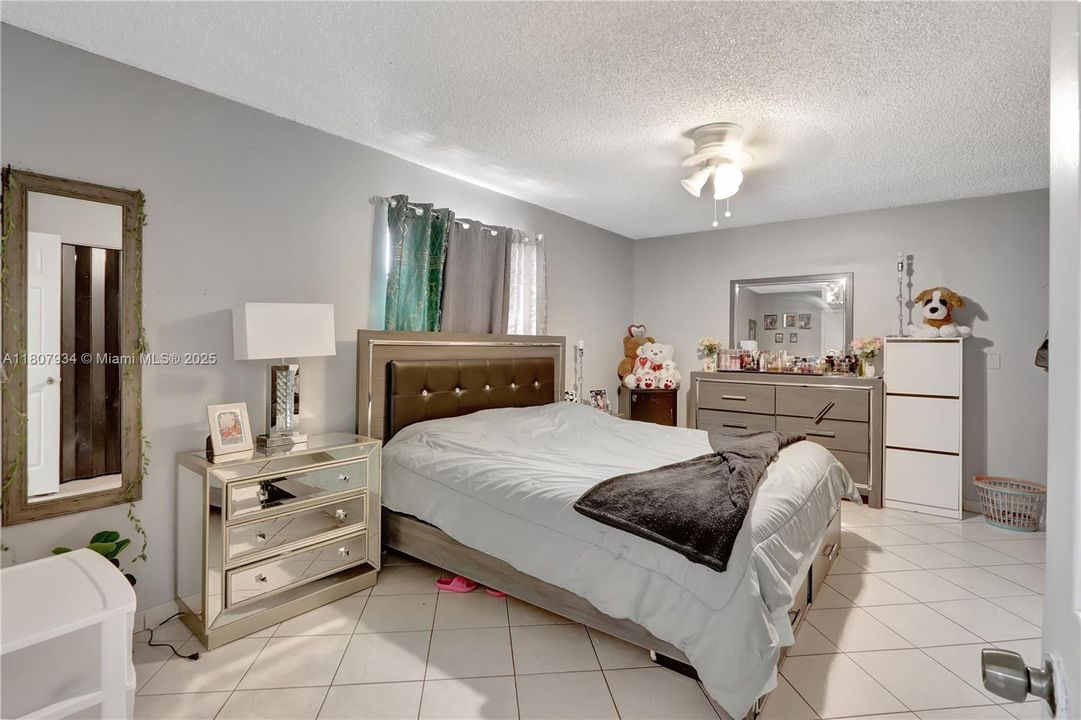 待售: $750,000 (0 贝兹, 0 浴室, 1743 平方英尺)