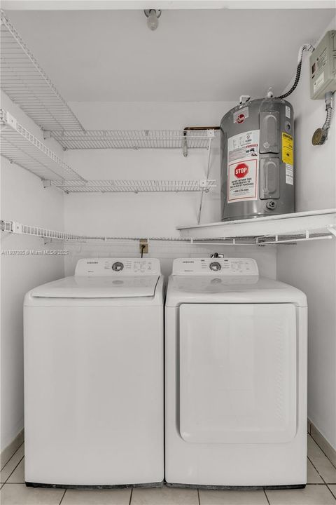 最近售出: $650,000 (3 贝兹, 2 浴室, 1432 平方英尺)