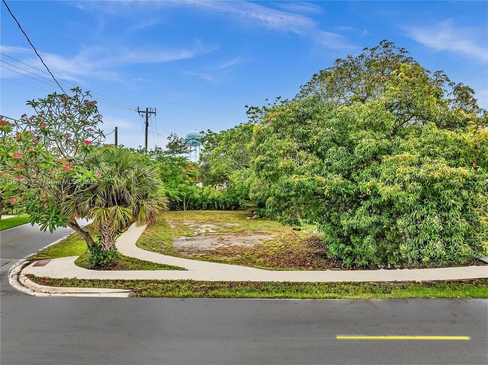 Recently Sold: $95,000 (0.10 acres)