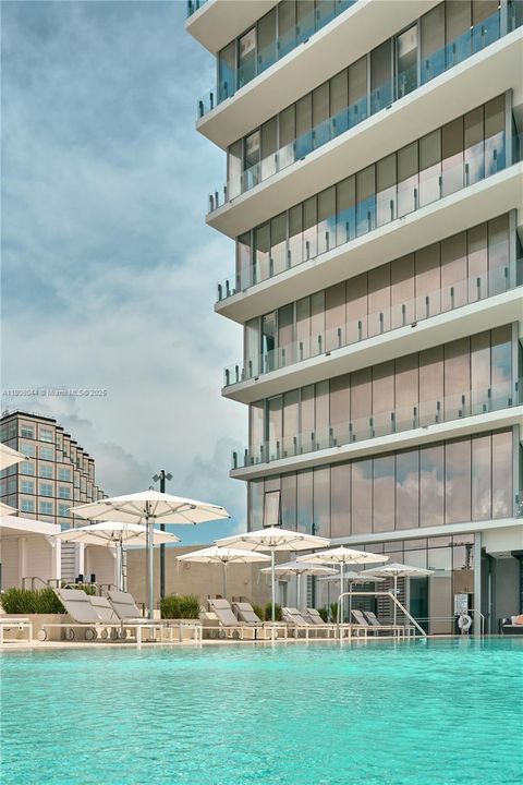 На продажу: $6,330,000 (4 спален, 5 ванн, 3536 Квадратных фут)