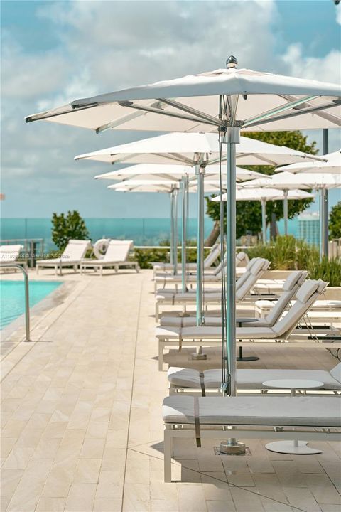 На продажу: $6,330,000 (4 спален, 5 ванн, 3536 Квадратных фут)