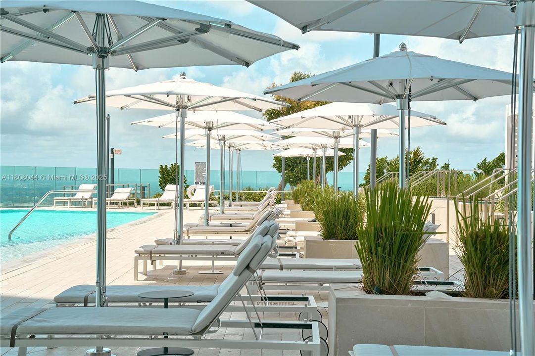 На продажу: $6,330,000 (4 спален, 5 ванн, 3536 Квадратных фут)