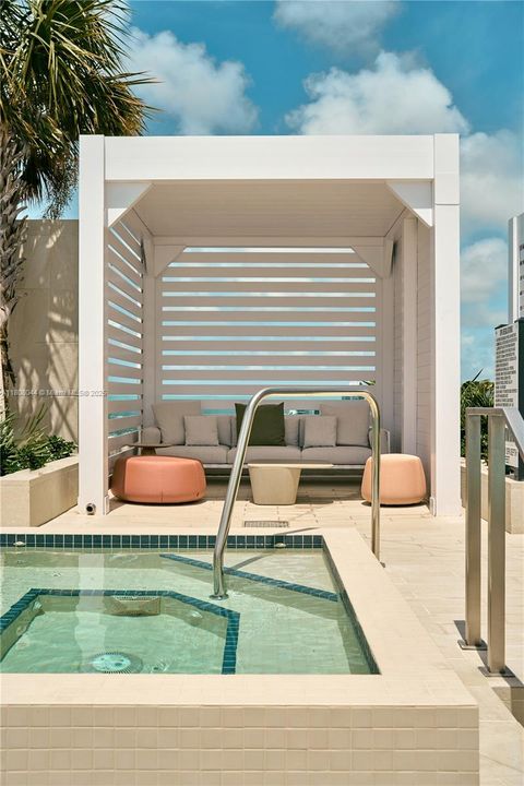 На продажу: $6,330,000 (4 спален, 5 ванн, 3536 Квадратных фут)