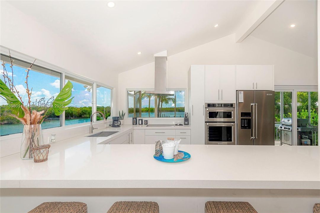 For Rent: $12,500 (4 beds, 3 baths, 1344 Square Feet)