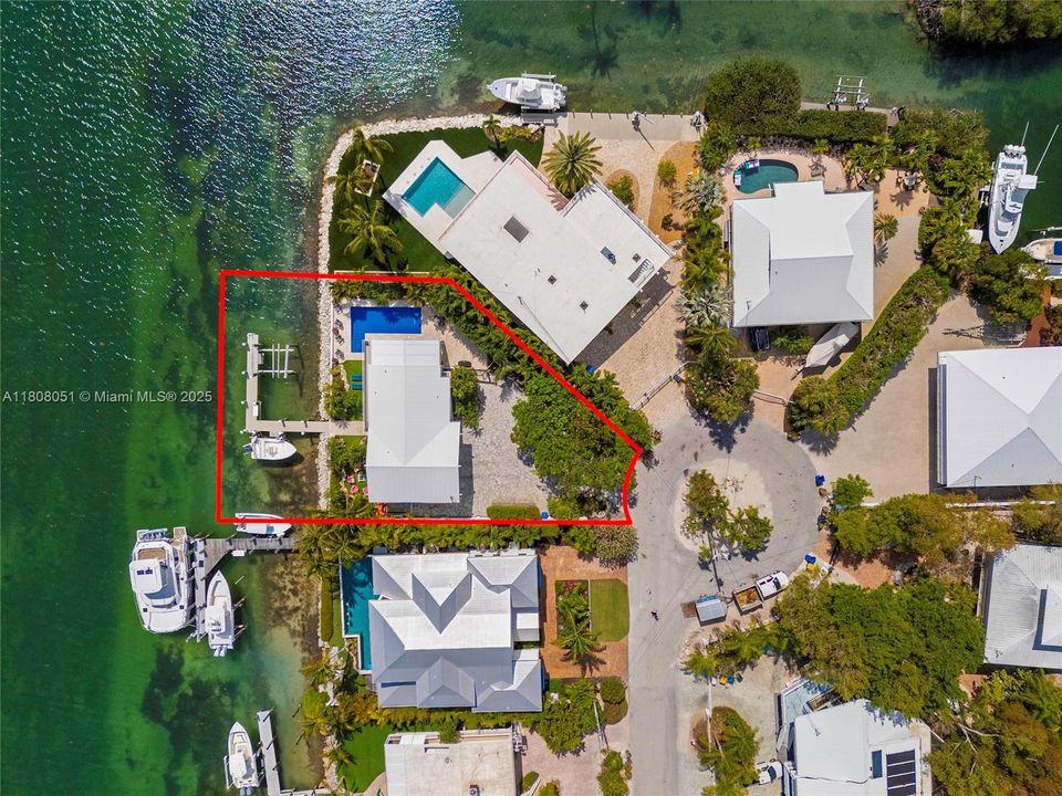 For Rent: $12,500 (4 beds, 3 baths, 1344 Square Feet)