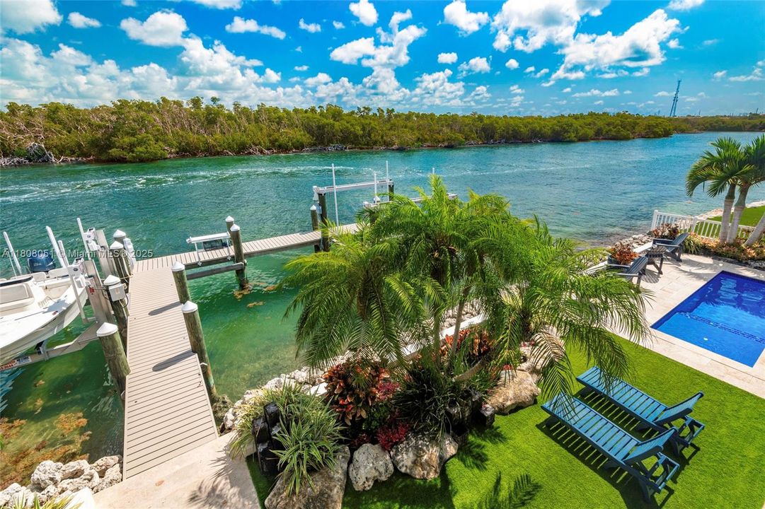 For Rent: $12,500 (4 beds, 3 baths, 1344 Square Feet)