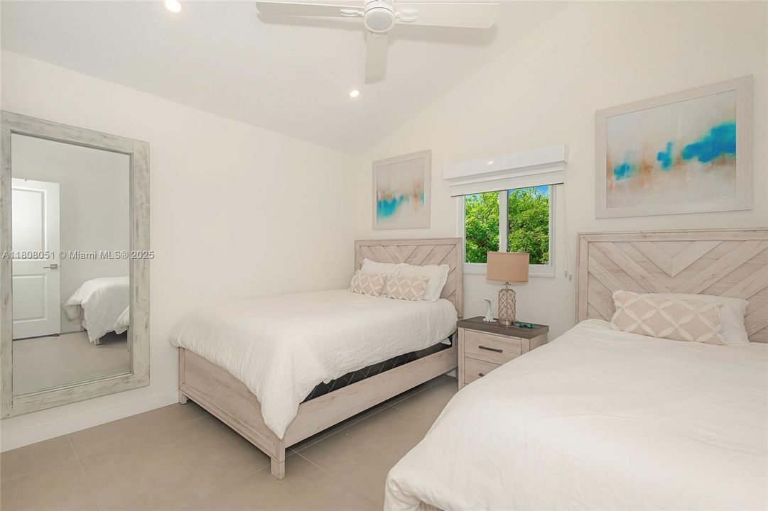 For Rent: $12,500 (4 beds, 3 baths, 1344 Square Feet)