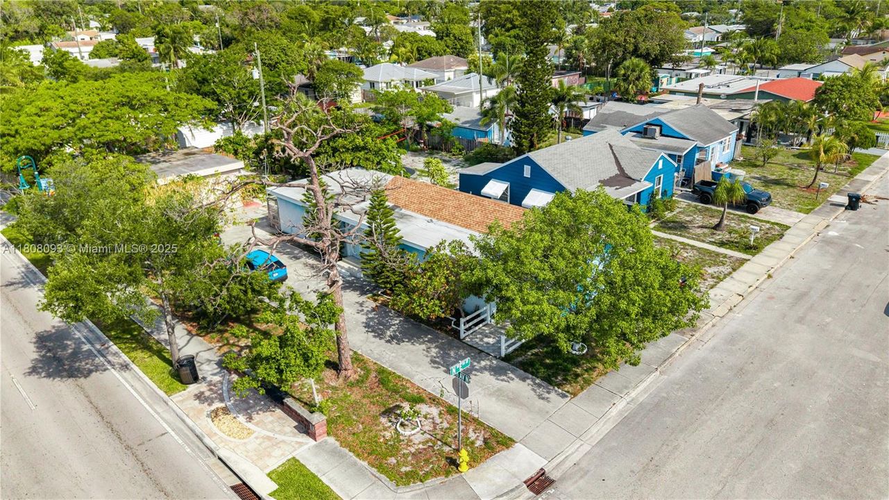 待售: $399,000 (3 贝兹, 2 浴室, 1462 平方英尺)